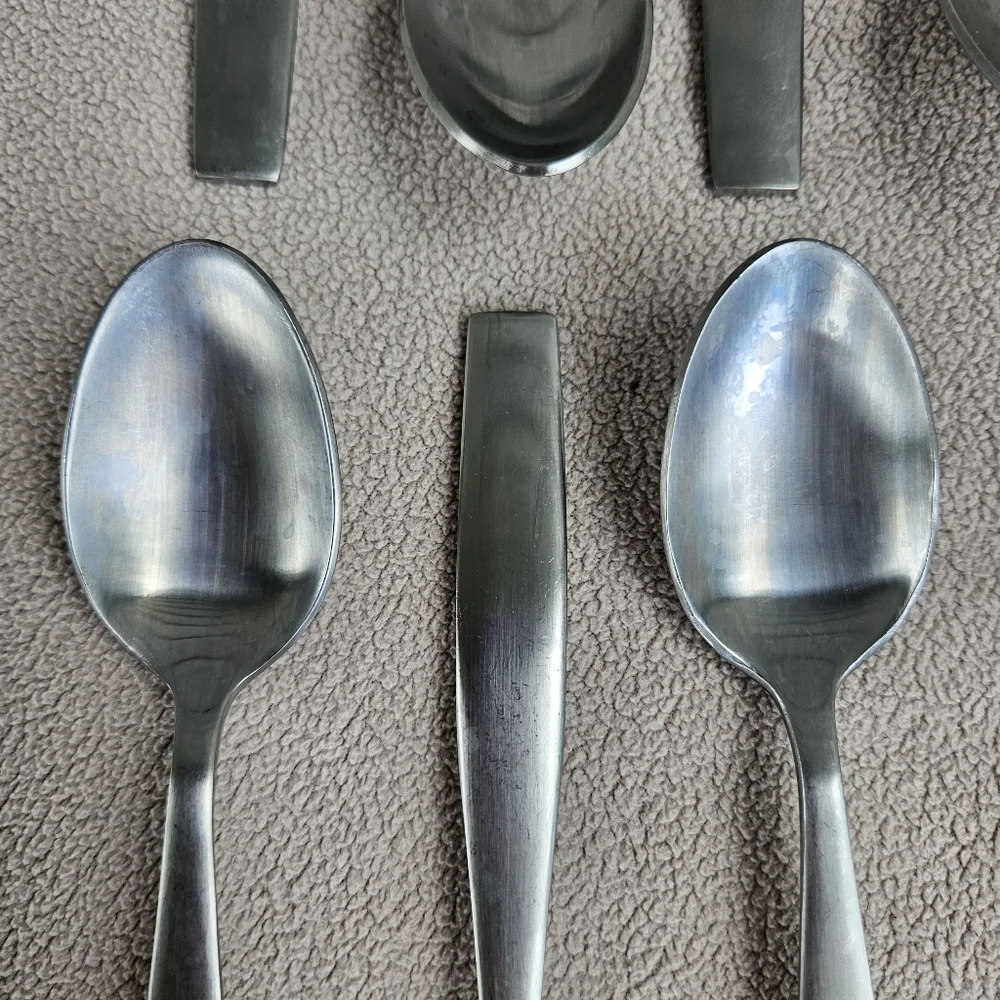 Oneida Stainless Soup Spoon Lot of 8 Cannon? 7 2/16